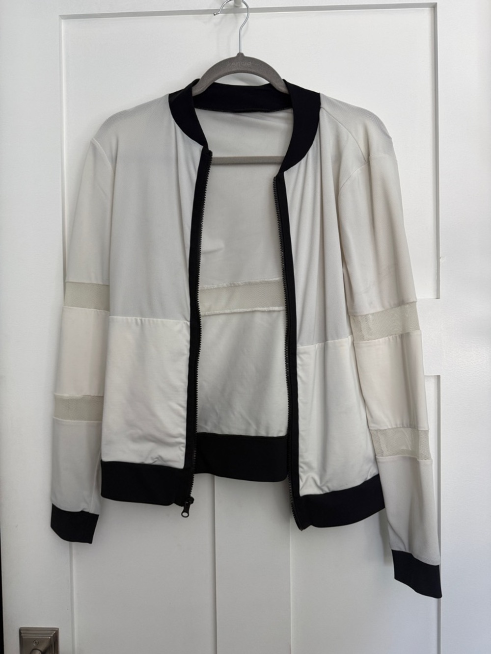 Ultracor white zip up jacket women’s M